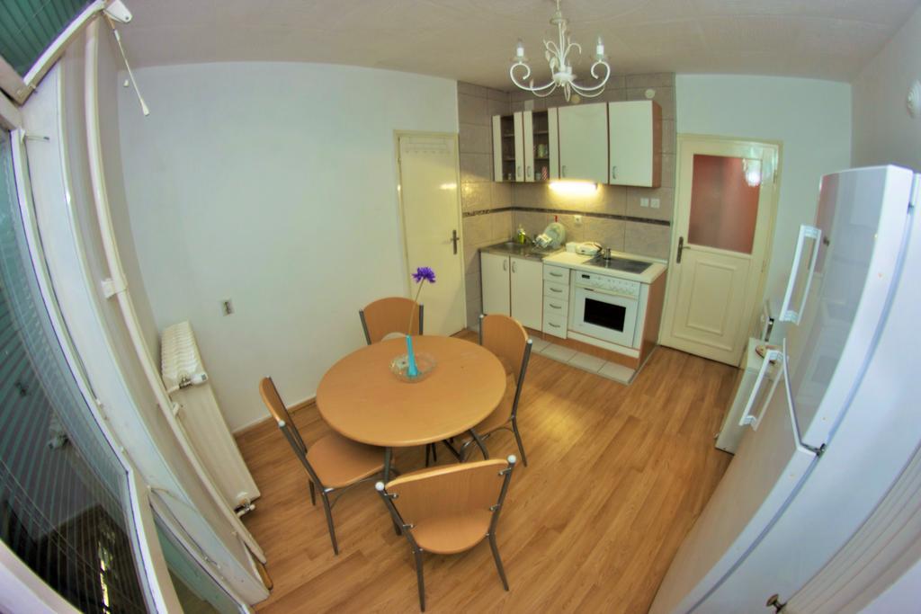 Apartman Panorama Glavna Ulica Užice Δωμάτιο φωτογραφία